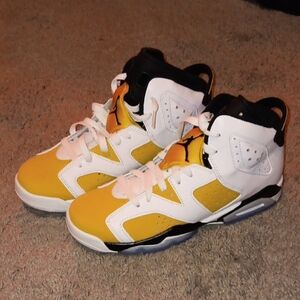 Air Jordan Retro 6 Yellow and White Sneakers